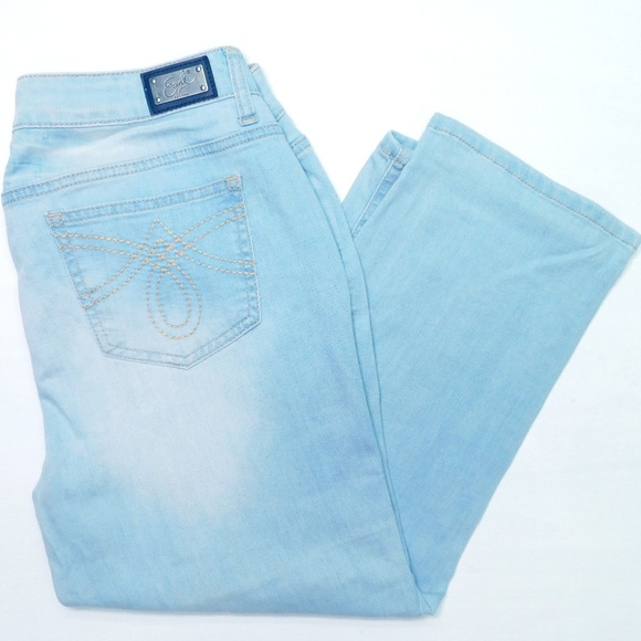 Earl Jeans Denim - EARL JEANS Capri Crop 8 / 29x23 Light Blue Wash